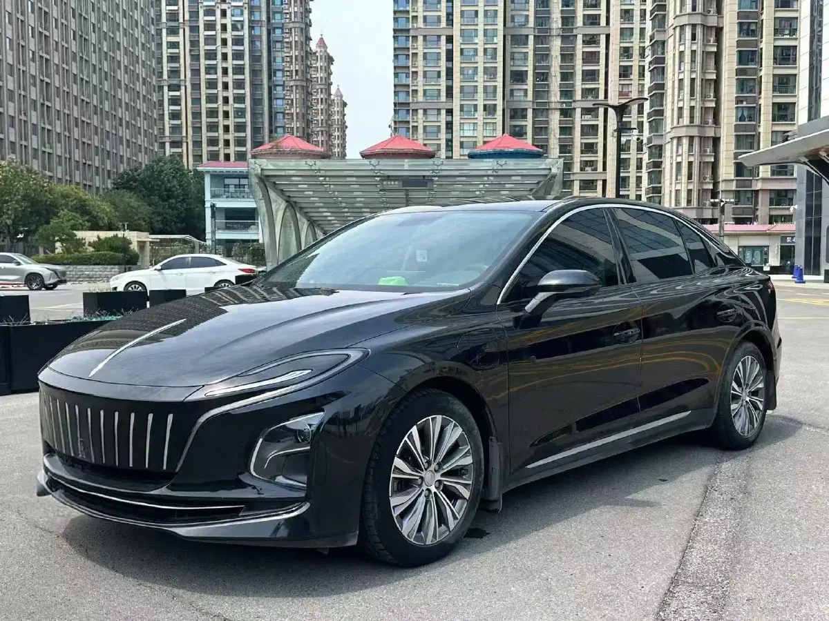 2022 HongQi E-QM5 BEV 54KWH