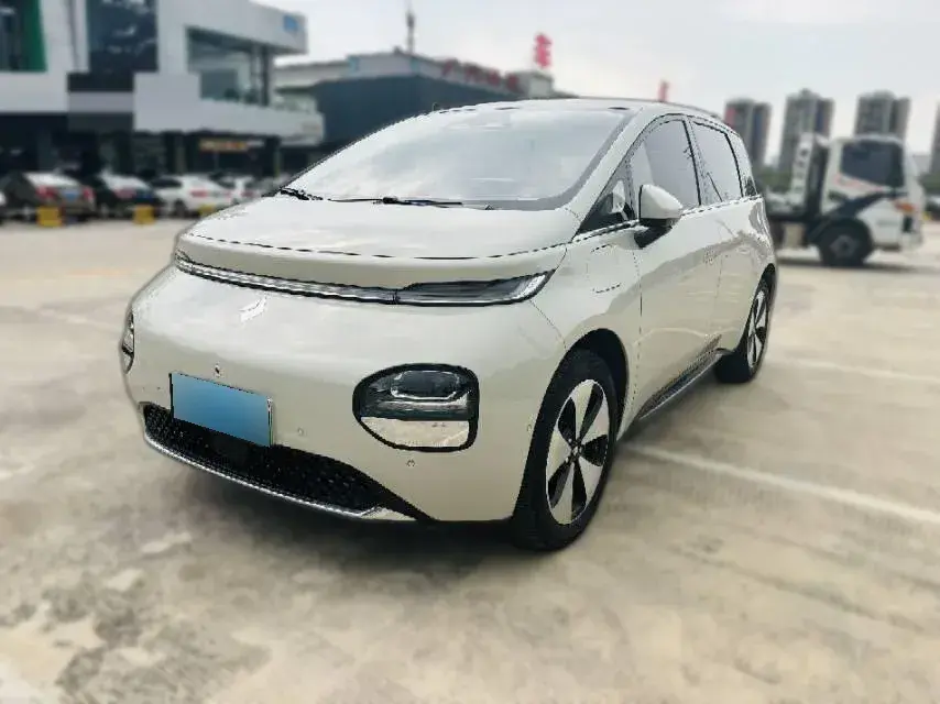 2023 BaoJun Cloud BEV 50.6KWH