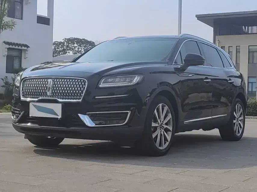 2019 Lincoln Nautilus 2.0T 235HP L4 8AT