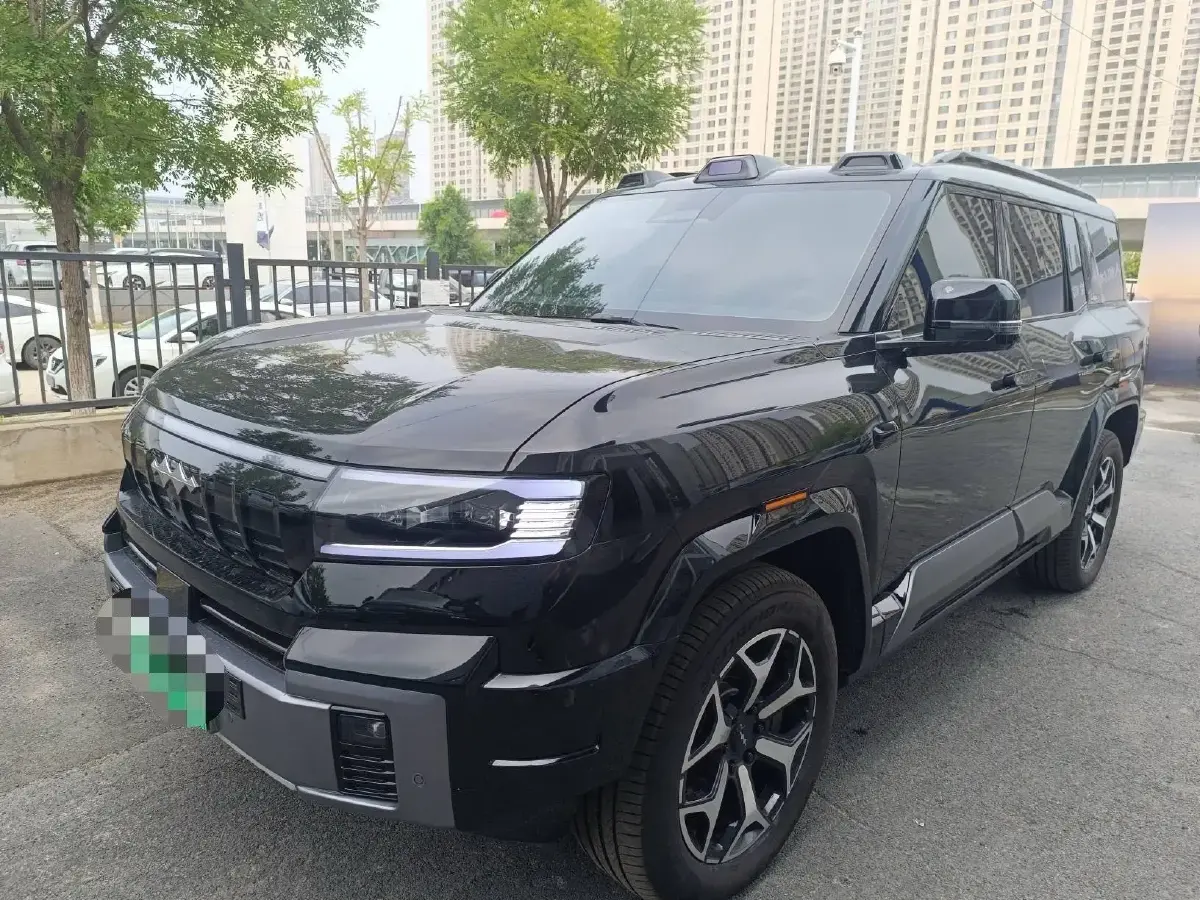 2025 FangChengBao Bao 8 2.0T 245HP L4 E-CVT PHEV 36.8KWH