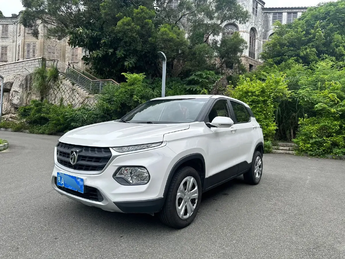 2020 BaoJun 310W 1.5L 105HP L4 5AMT
