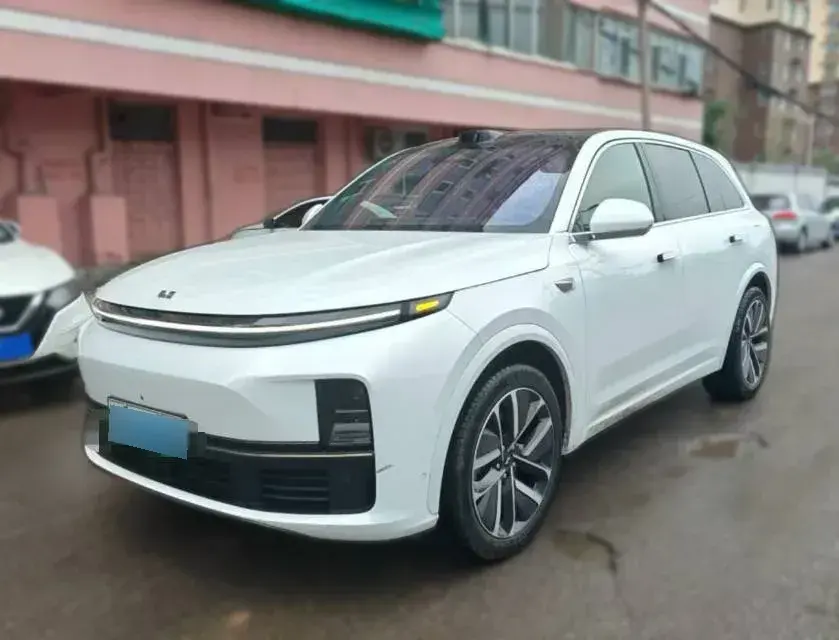 2023 Li L7 Range Extended 154HP REEV 40.9KWH