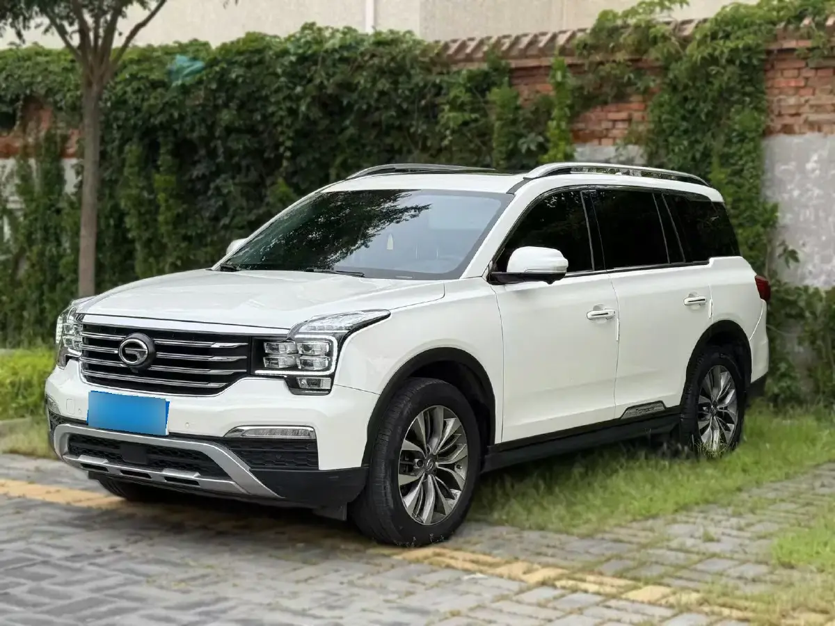 2017 GAC Trumpchi GS8 2.0T 201HP L4 6AT