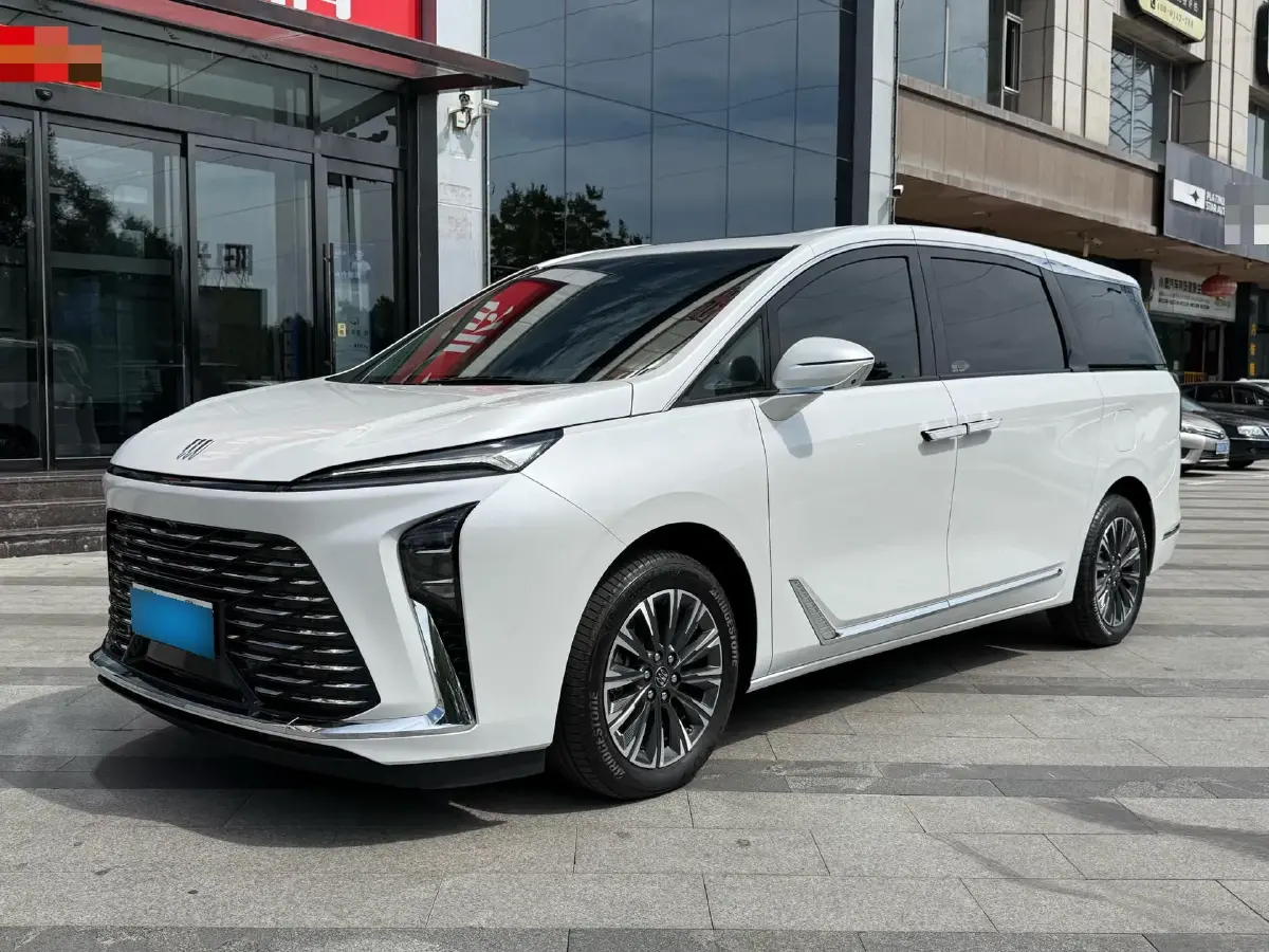 2025 Buick GL8 2.0T 237HP L4 9AT