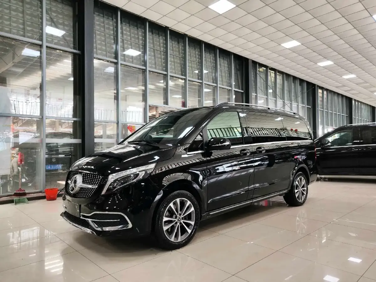 2021 Mercedes-Benz V Class 2.0T 211HP L4 9AT