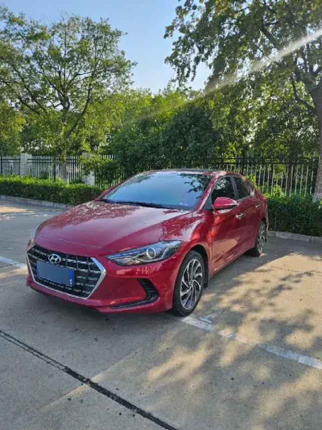 2020 Hyundai Elantra 1.5L 115HP L4 CVT