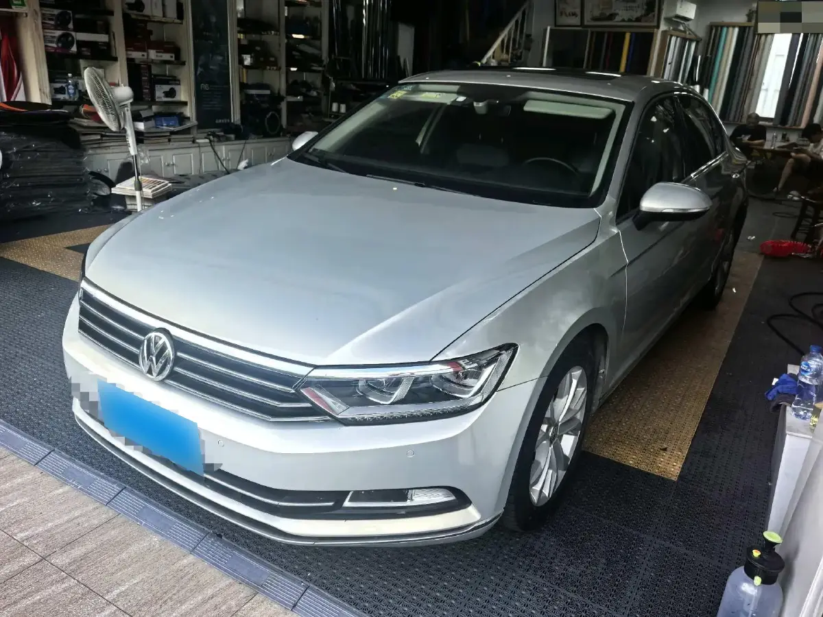 2017 Volkswagen Magotan 1.8T 180HP L4 7DCT