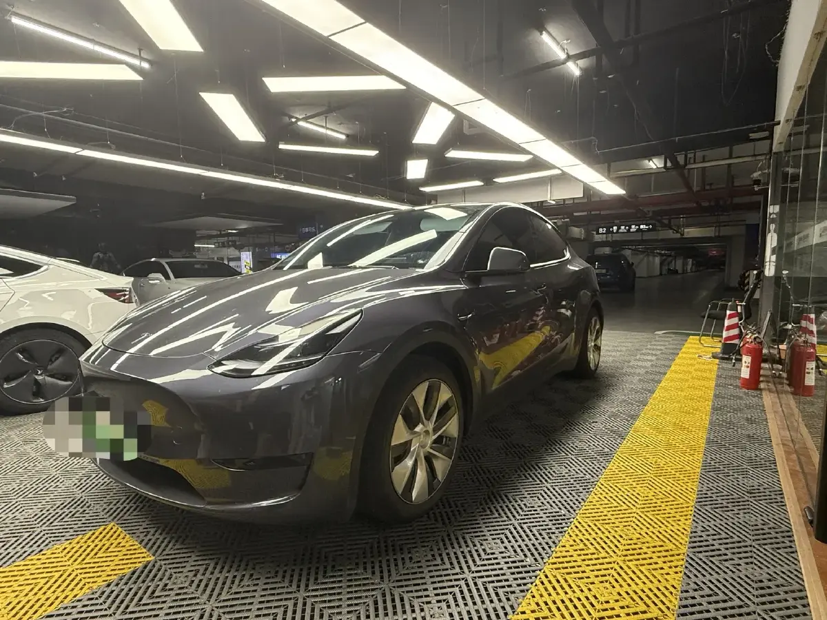 2022 Tesla Model Y BEV 60KWH