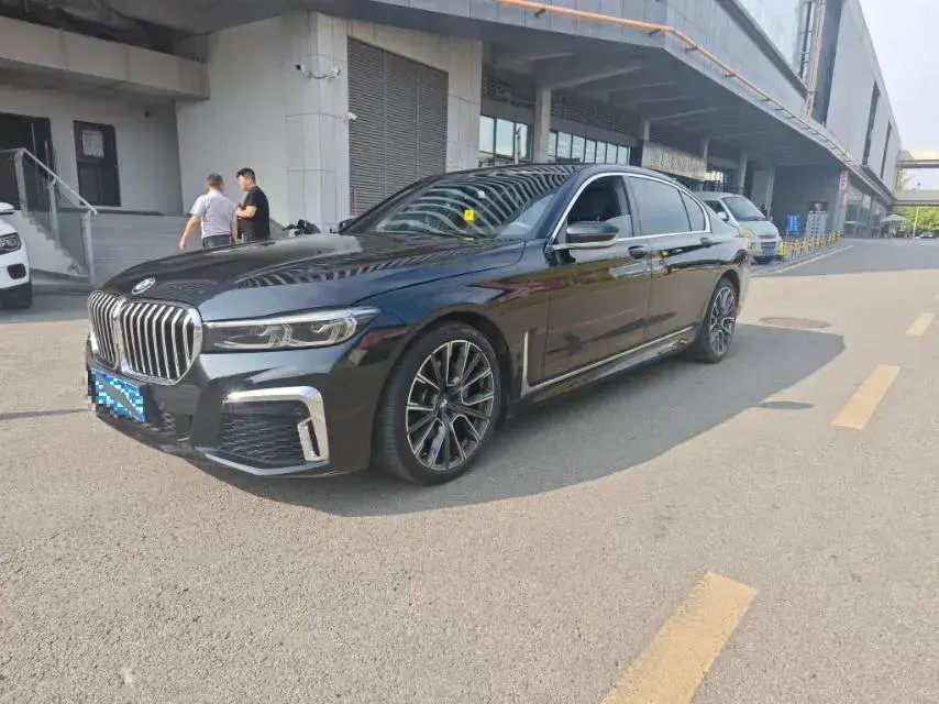 2019 BMW 7 Series 3.0T 340HP L6 8AT