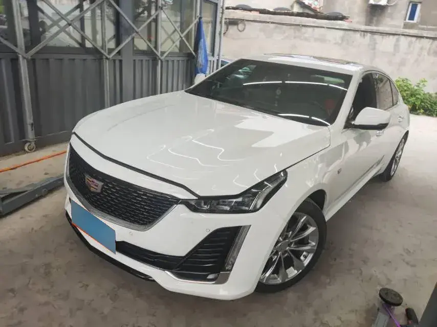 2020 Cadillac CT5 2.0T 237HP L4 10AT
