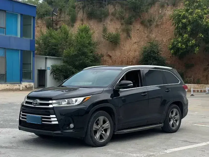 2018 Toyota Highlander 2.0T 220HP L4 6AT