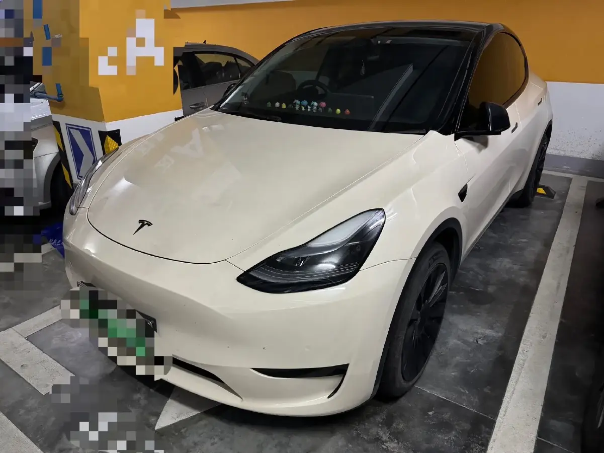 2022 Tesla Model Y BEV 60KWH