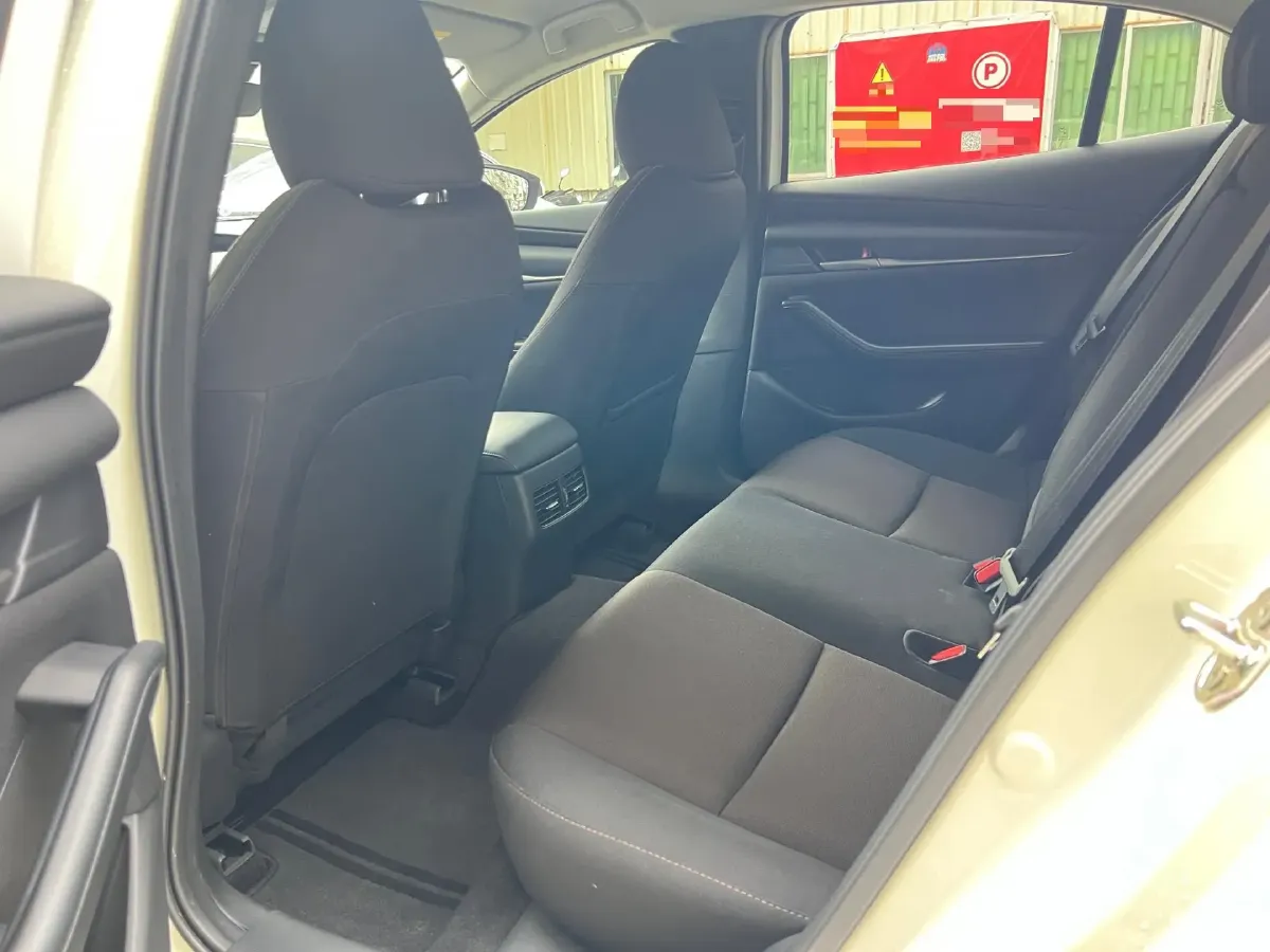 2010 Mazda 3 2.0L 150HP L4 4AT,autocango,china used car exporter,china ev exporter,chinese used car exporter,chinese used ev exporter