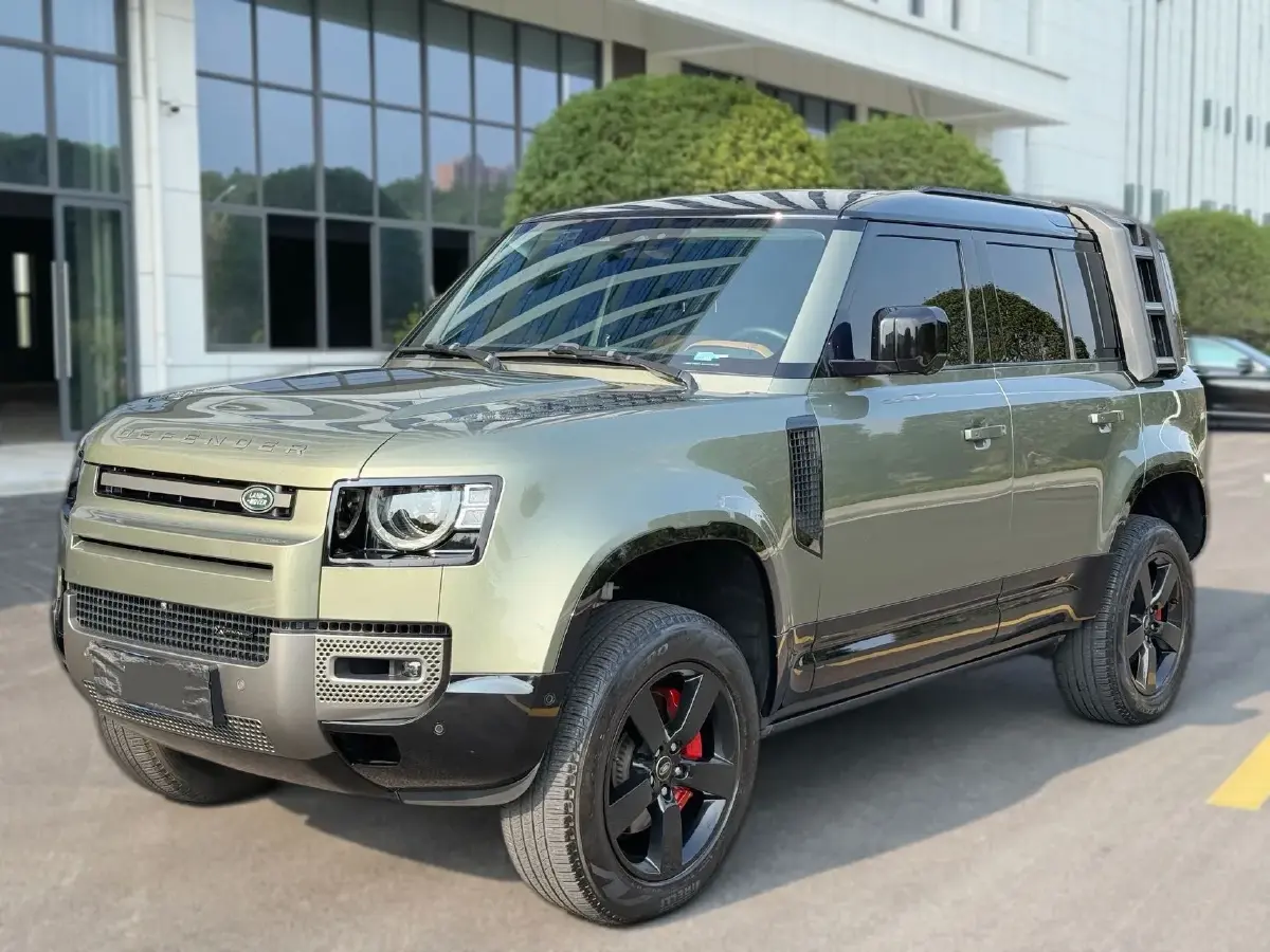 2022 Land Rover Defender 3.0T 400HP L6 8AT