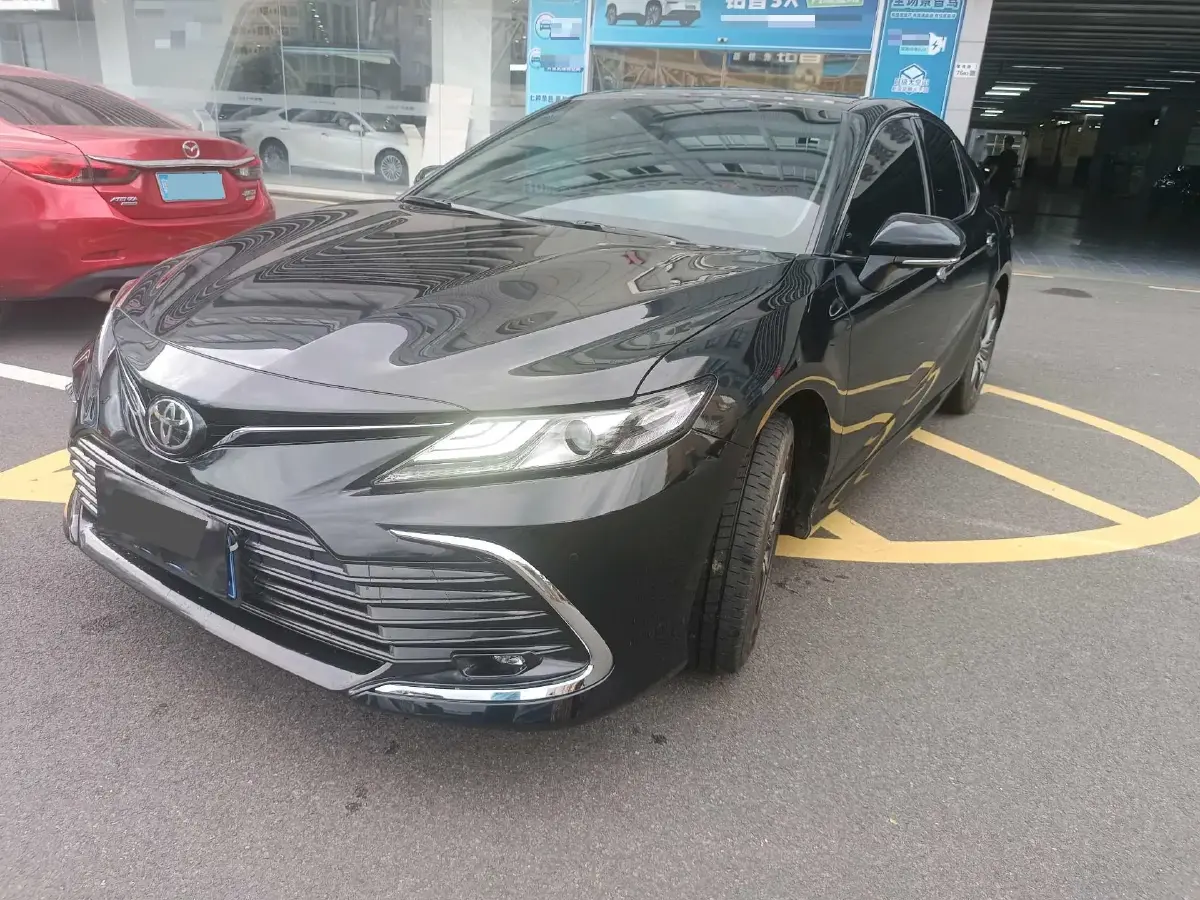 2021 Toyota Camry 2.5L 209HP L4 8AT