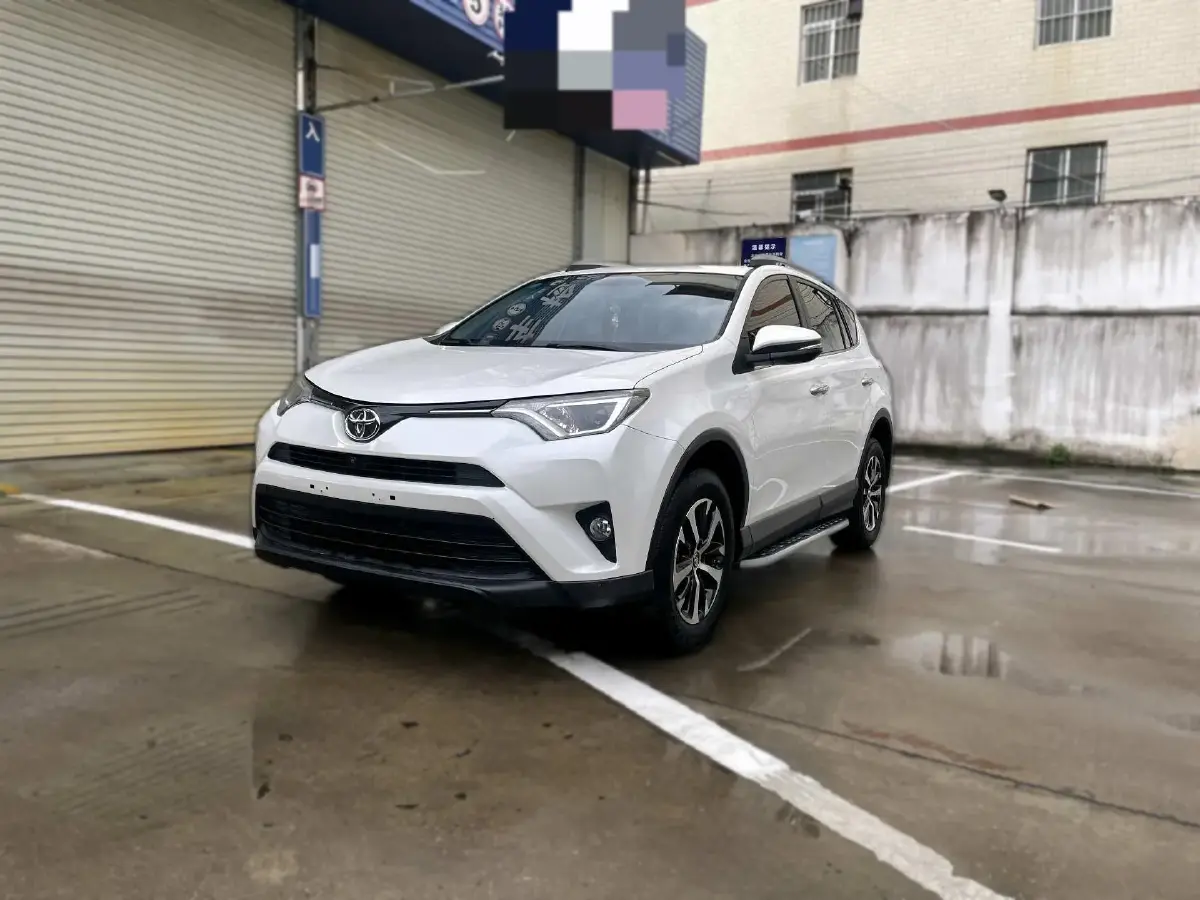 2016 Toyota RAV4 2.0L 151HP L4 CVT