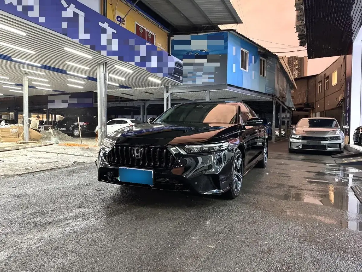 2024 Honda Inspire 1.5T 192HP L4 CVT