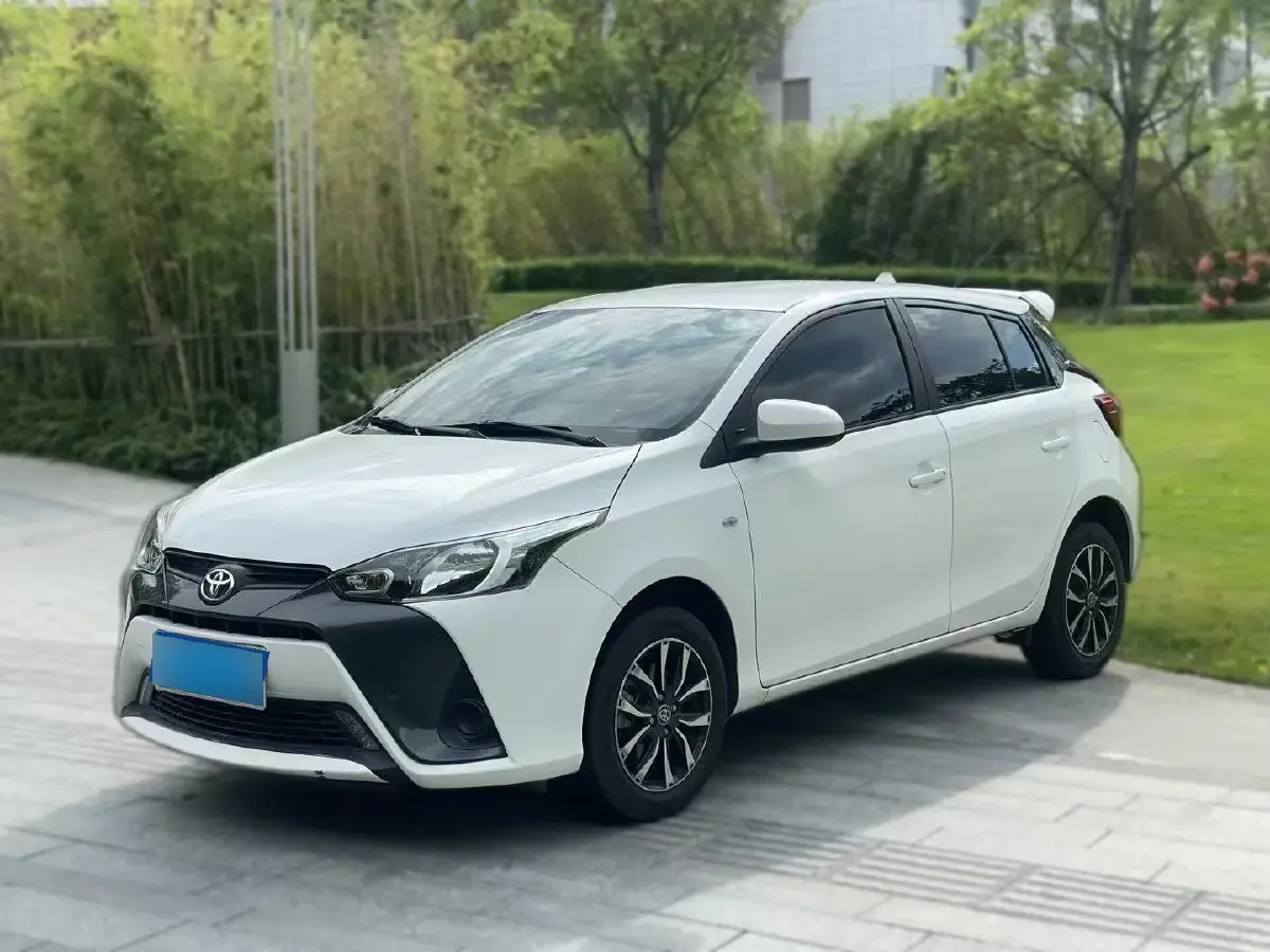 2021 Toyota Yaris L 1.5L 112HP L4 CVT