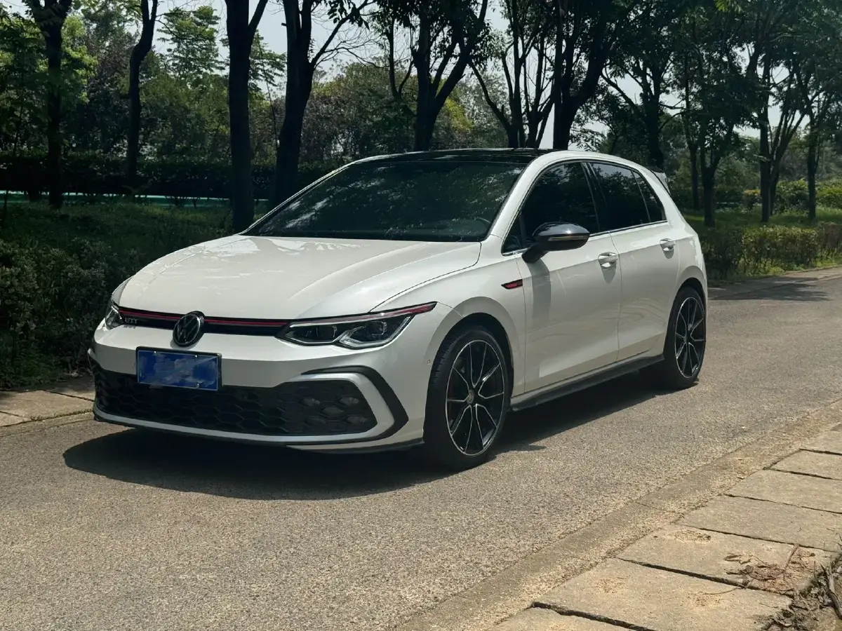 2021 Volkswagen GolfGTI 2.0T 220HP L4 7DCT