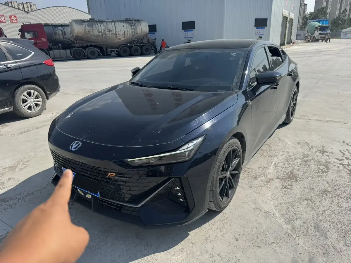 2022 ChangAn UNI-V 1.5T 188HP L4 7DCT