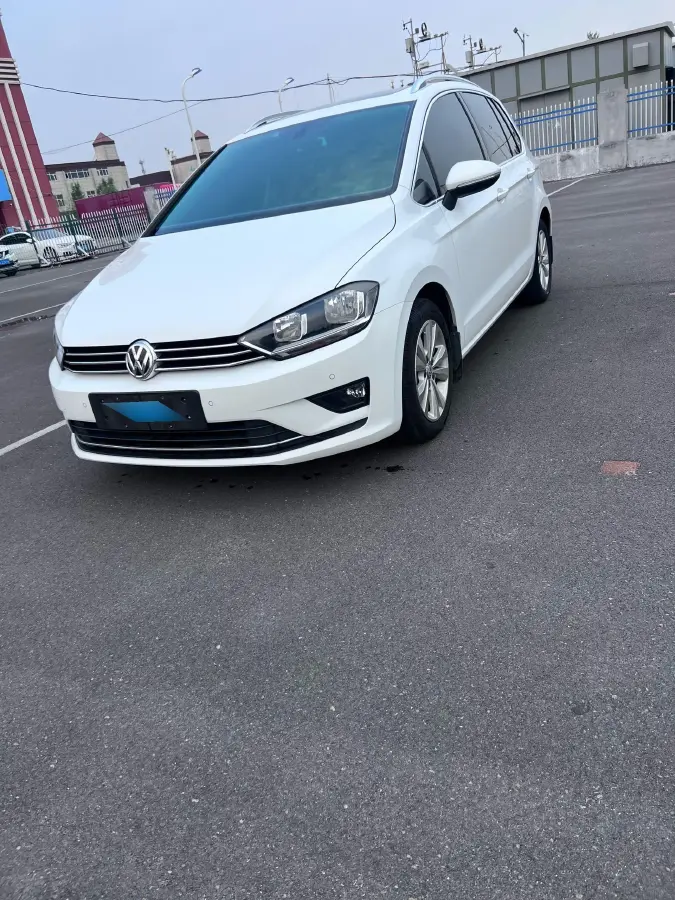 2018 Volkswagen Golf Sportsvan 1.4T 131HP L4 7DCT