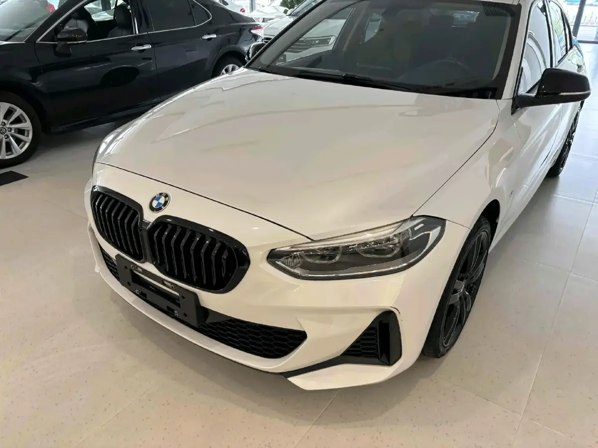 2021 BMW 1 Series 2.0T 192HP L4 7DCT