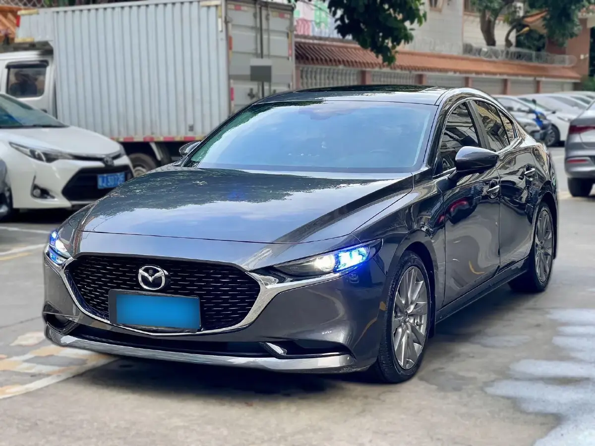 2021 Mazda 3 Axela 2.0L 158HP L4 6AT