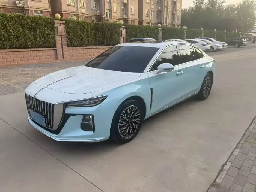 2023 HongQi H5 1.5T 169HP L4 E-CVT Hybrid
