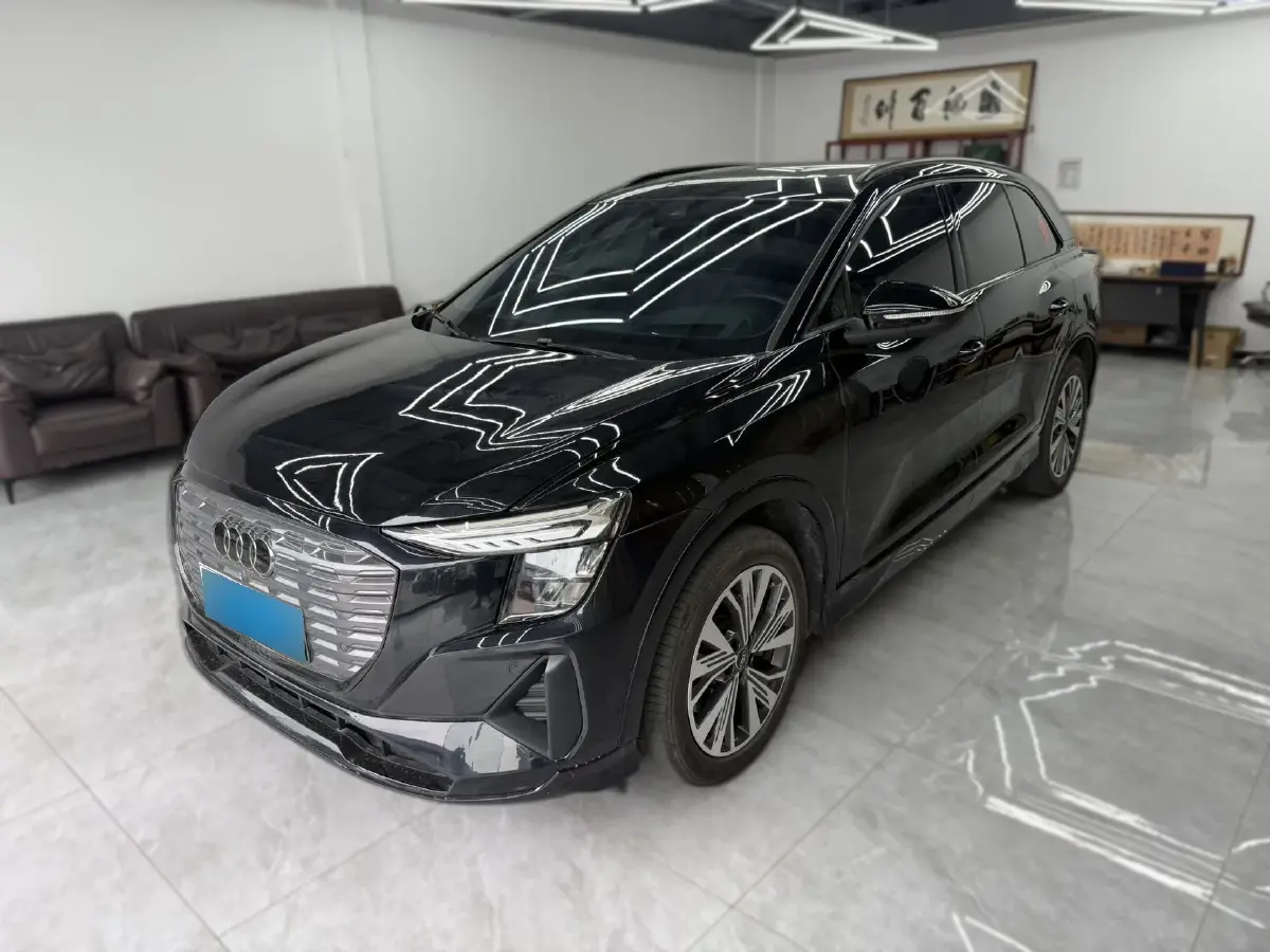 2022 Audi Q5 e-tron BEV 83.4KWH