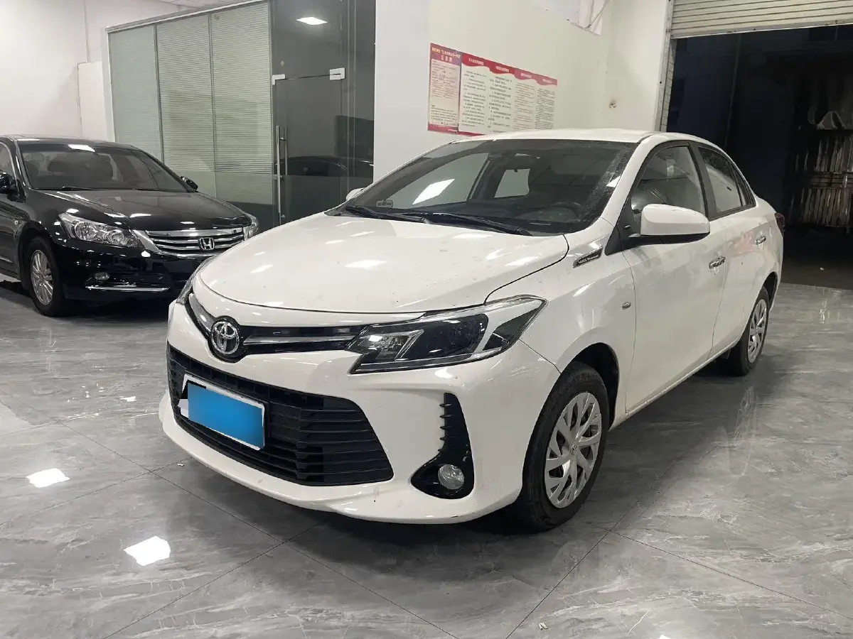 2022 Toyota Vios 1.5L 112HP L4 CVT