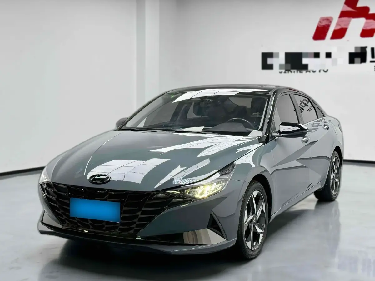2022 Hyundai Elantra 1.5L 115HP L4 CVT