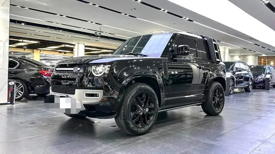 2022 Land Rover Defender 3.0T 400HP L6 8AT