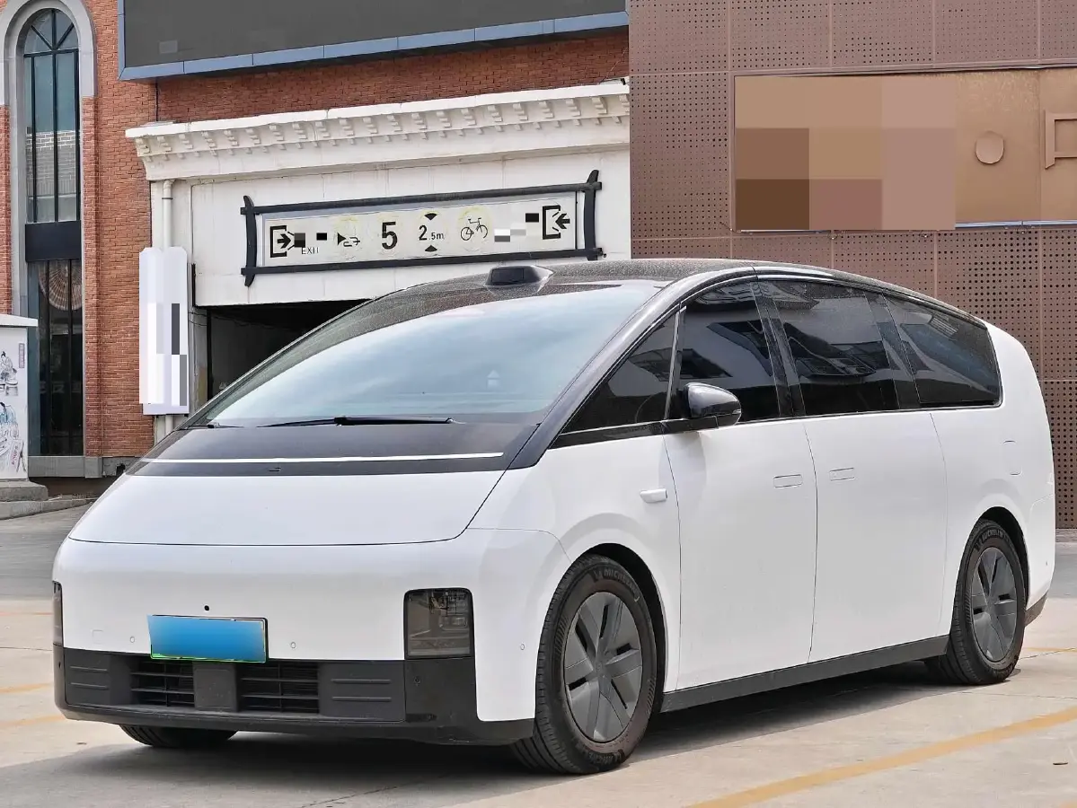 2024 Li MEGA BEV 102.7KWH