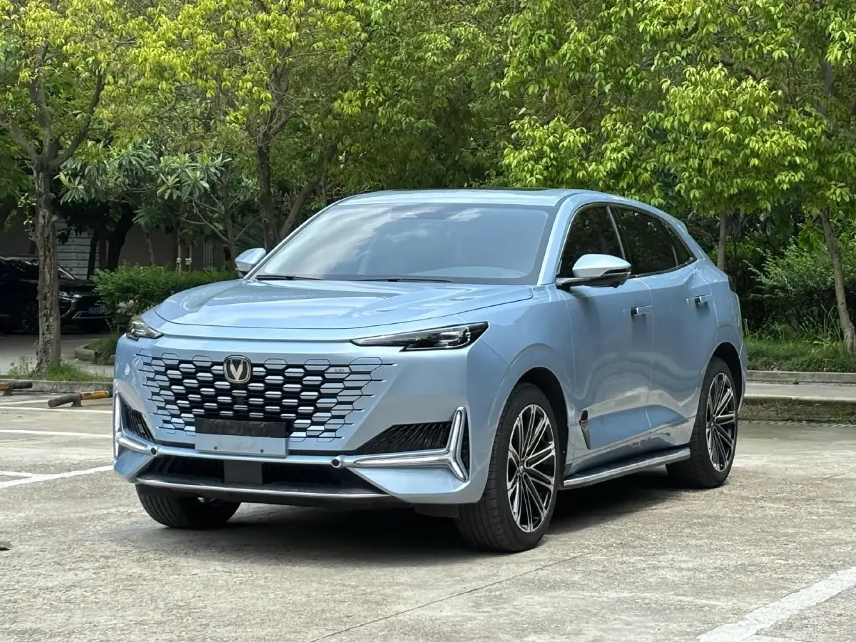 2023 ChangAn UNI-K iDD 1.5T 170HP L4 6TCT PHEV 28.39KWH