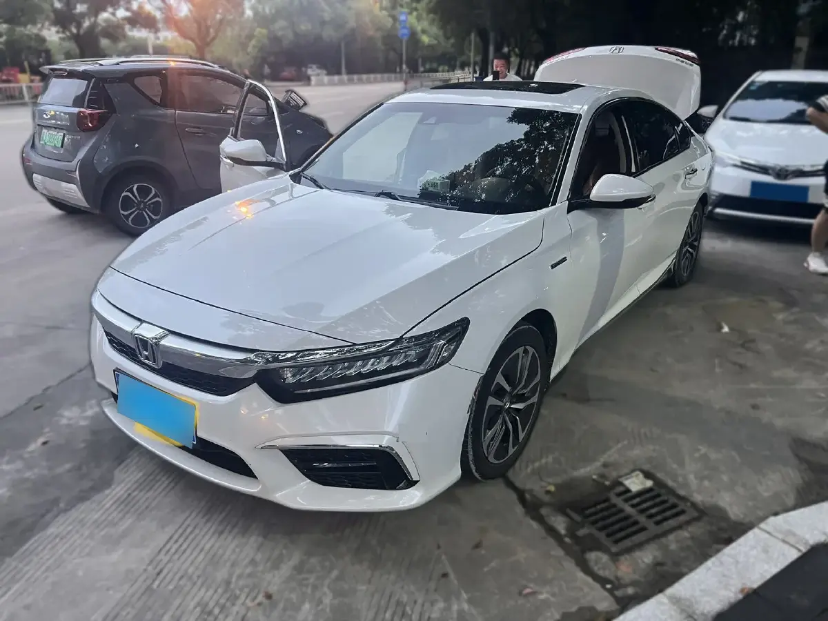 2019 Honda Inspire 2.0L 146HP L4 E-CVT Hybrid