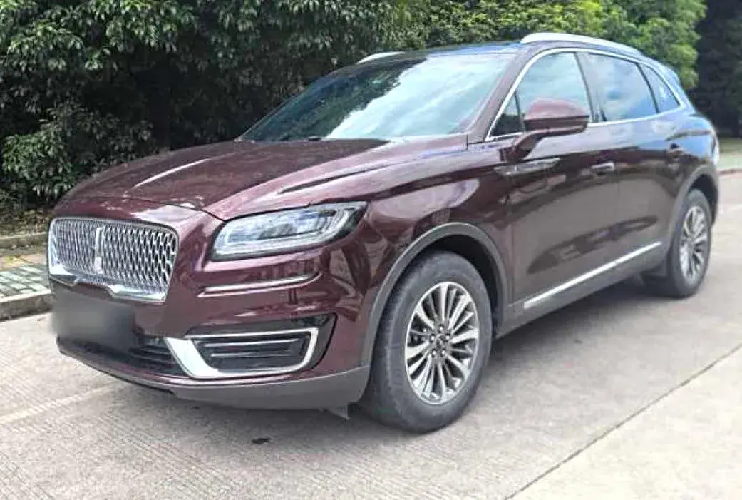 2019 Lincoln Nautilus 2.0T 224HP L4 8AT