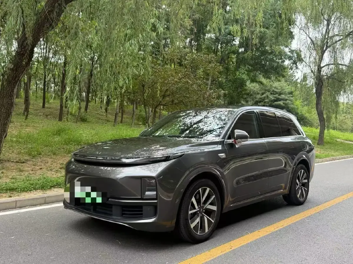 2023 Li L8 Range Extended 154HP REEV 40.9KWH