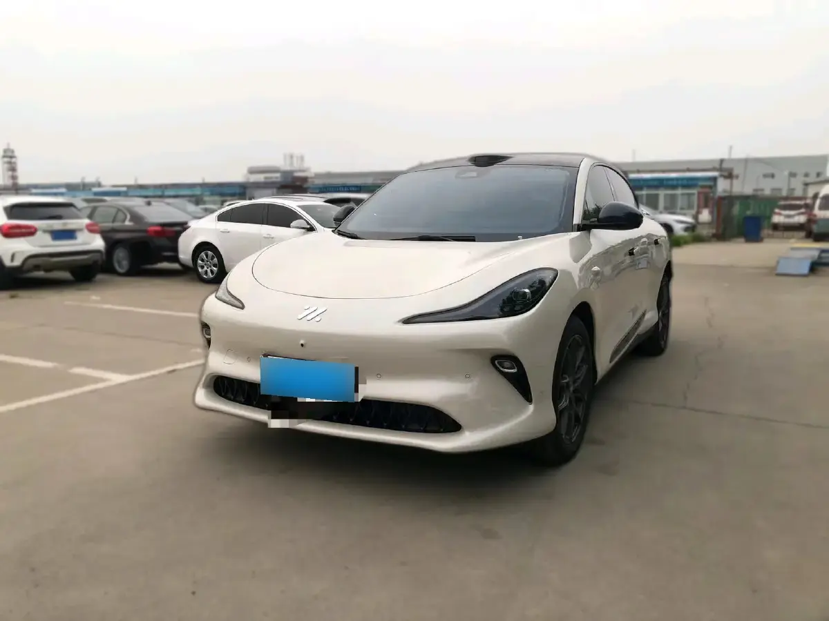 2025 IM LS6 BEV 75KWH