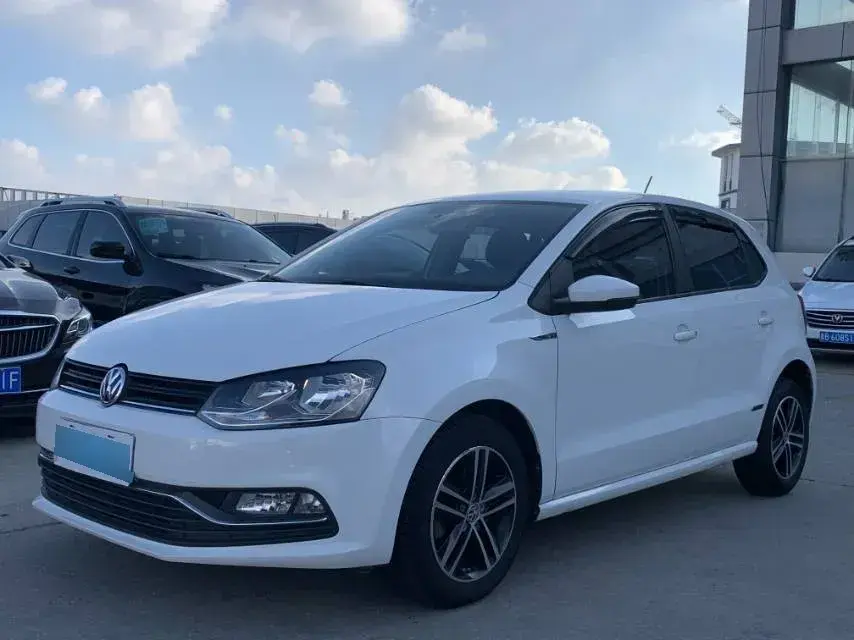 2018 Volkswagen Polo 1.5L 110HP L4 6AT
