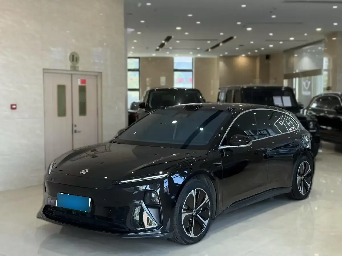 2023 NIO ET5T BEV 75KWH