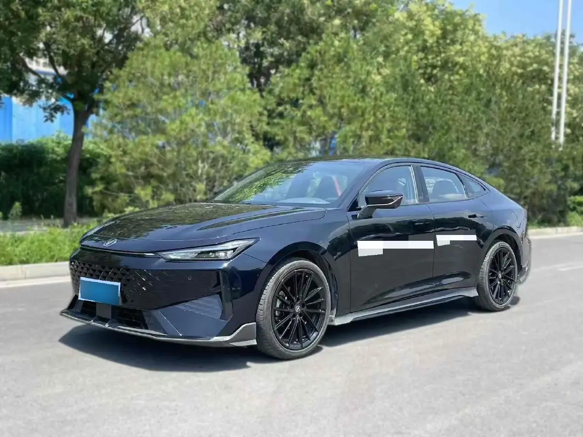 2024 ChangAn UNI-V 1.5T 188HP L4 7DCT