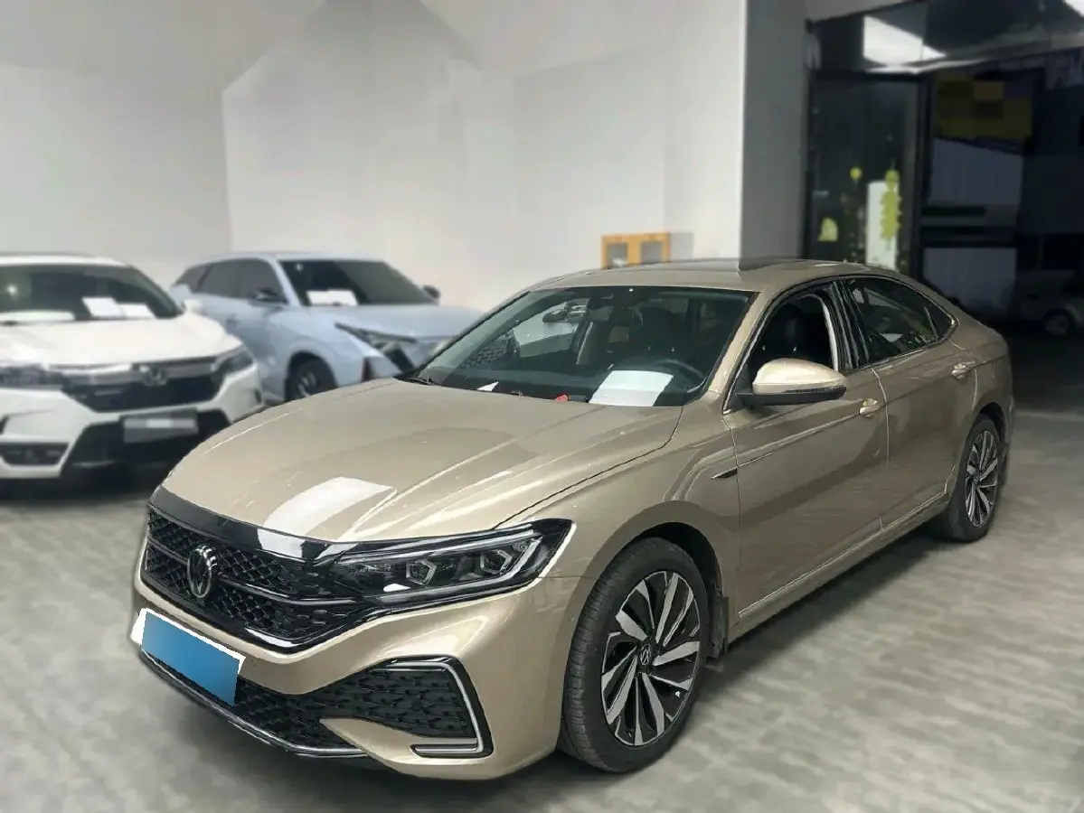 2021 Volkswagen Passat 2.0T 186HP L4 7DCT