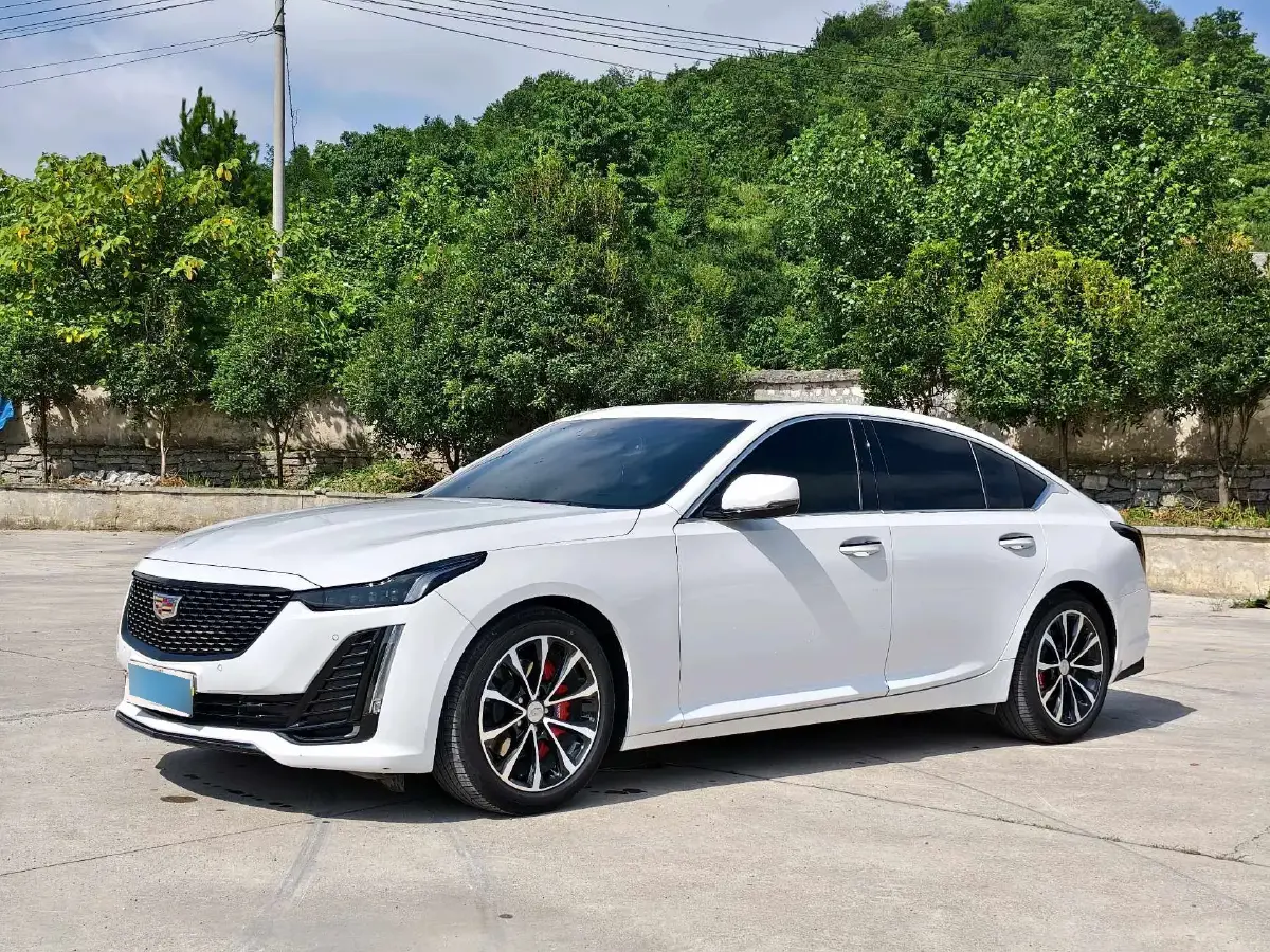 2021 Cadillac CT5 2.0T 237HP L4 10AT
