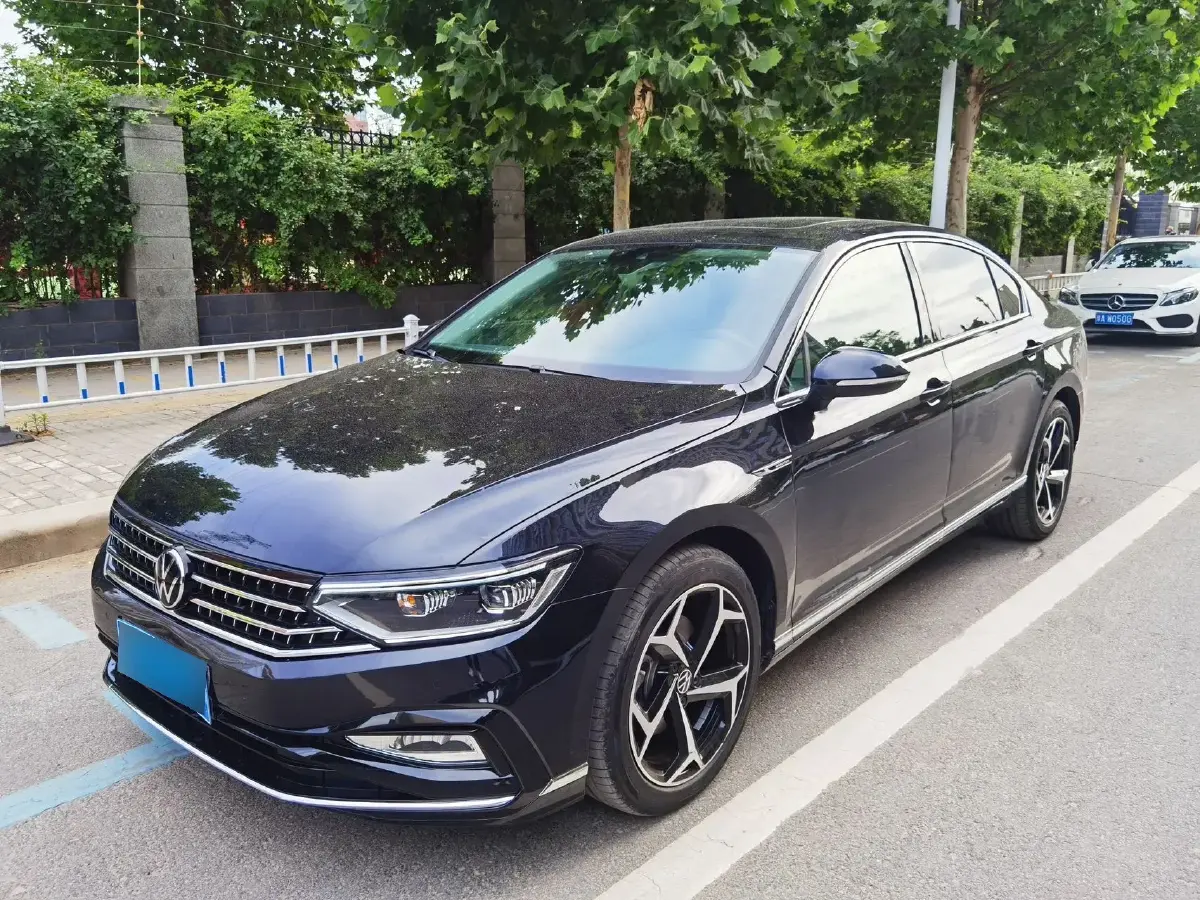 2023 Volkswagen Magotan 2.0T 186HP L4 7DCT