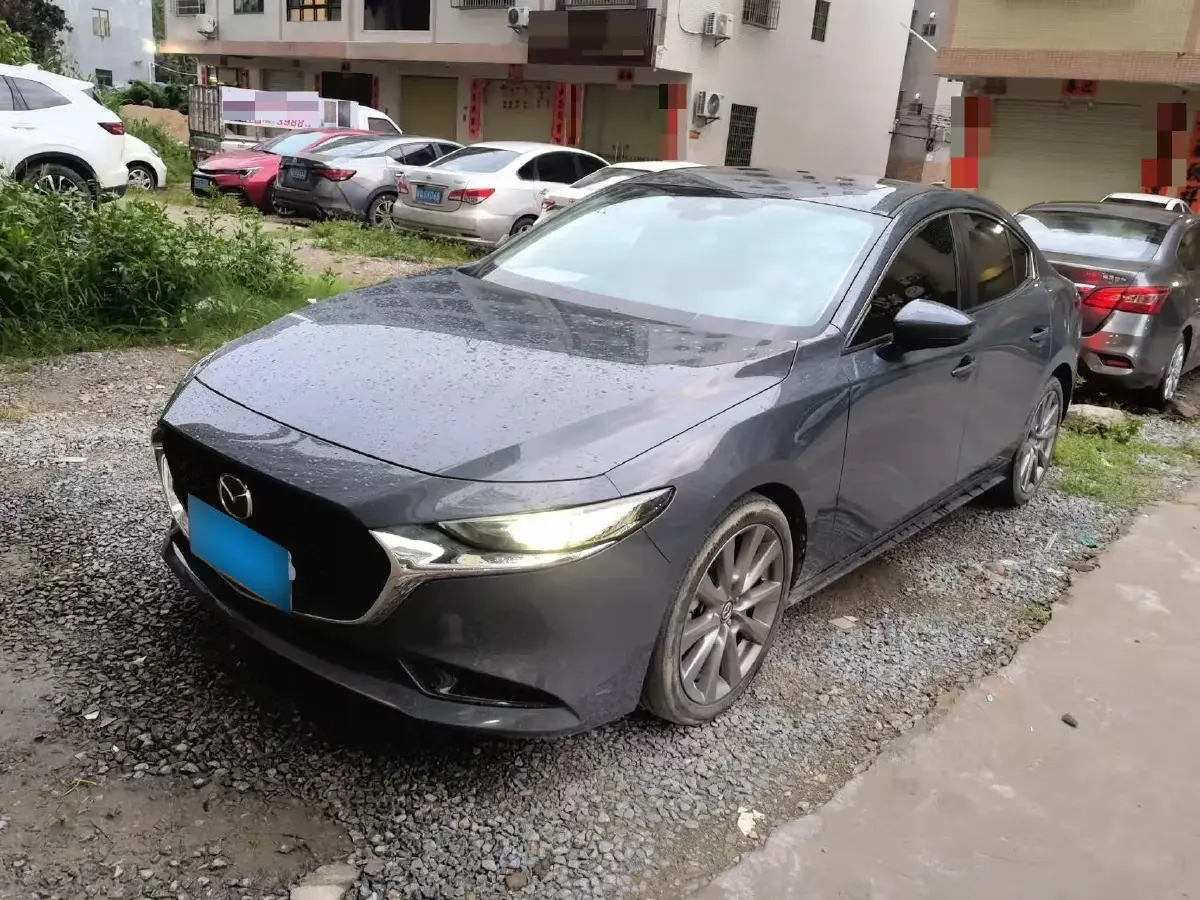 2022 Mazda 3 Axela 2.0L 158HP L4 6AT