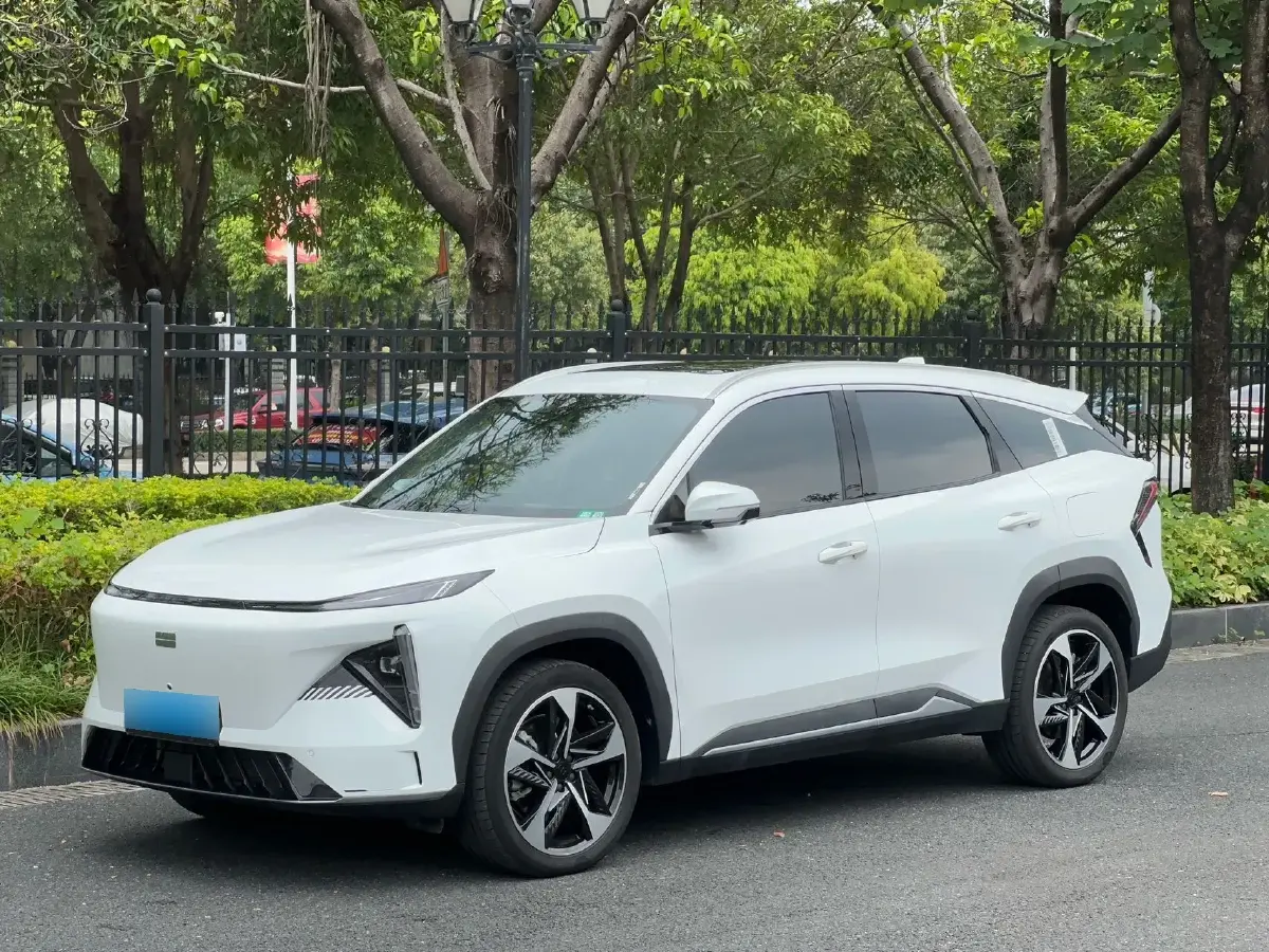 2023 Geely Galaxy L7 1.5T 163HP L4 3DHT PHEV 18.7KWH