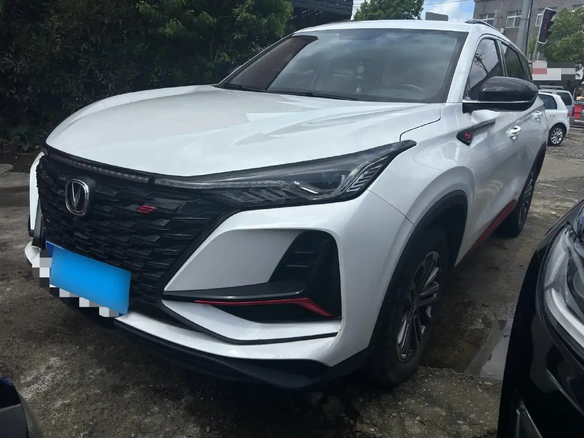 2022 ChangAn CS75 Plus 1.5T 178HP L4 6AT 2022 ChangAn CS75 Plus 1.5T 178HP L4 6AT
