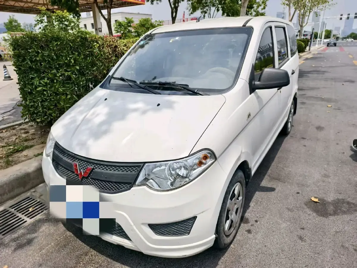 2020 WuLing HongGuang 1.2L 76HP L4 5MT