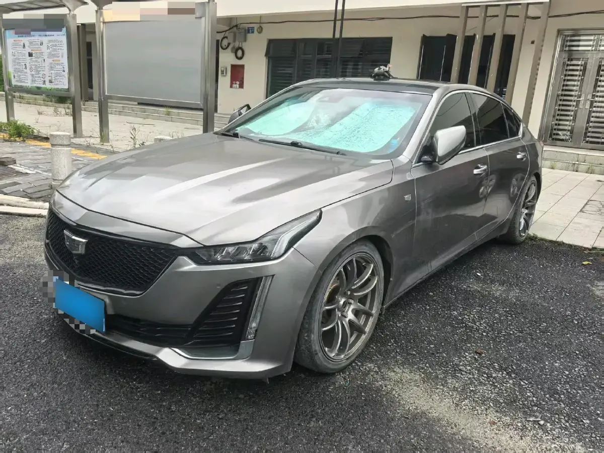 2021 Cadillac CT5 2.0T 237HP L4 10AT