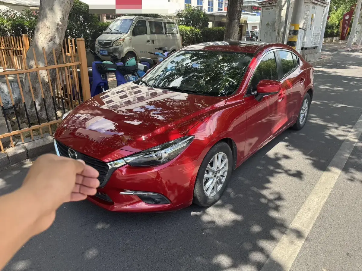 2017 Mazda 3 Axela 1.5L 117HP L4 6AT